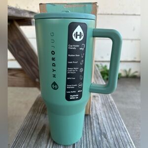 NWT HydroJug 40oz Traveler,‎ SAGE